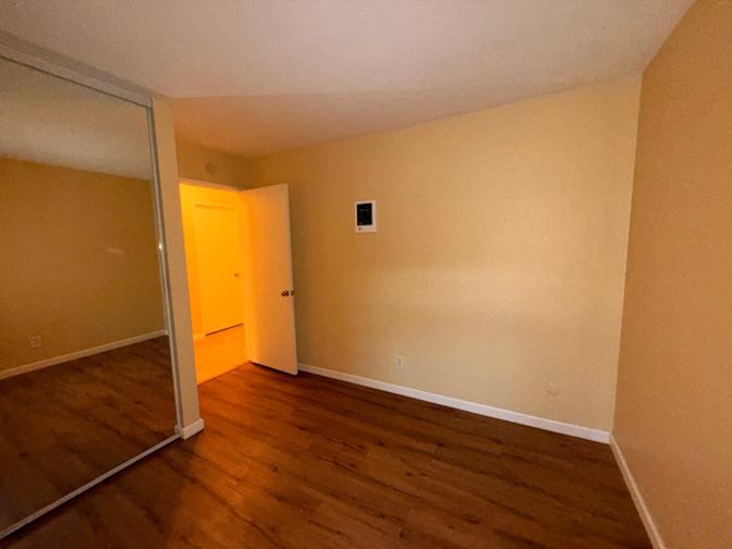 Sydni's room