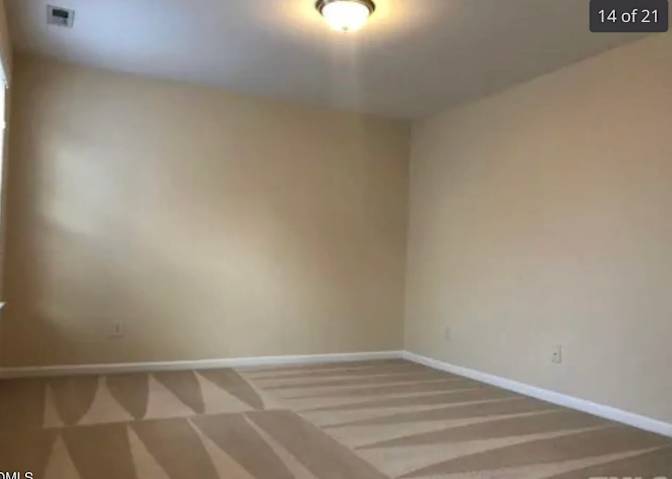 Alcove Rooms's room