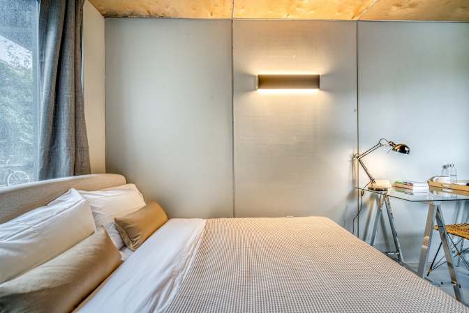 Sam June's room