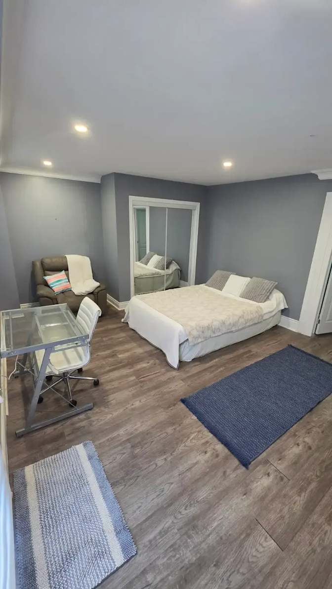 dupur's room