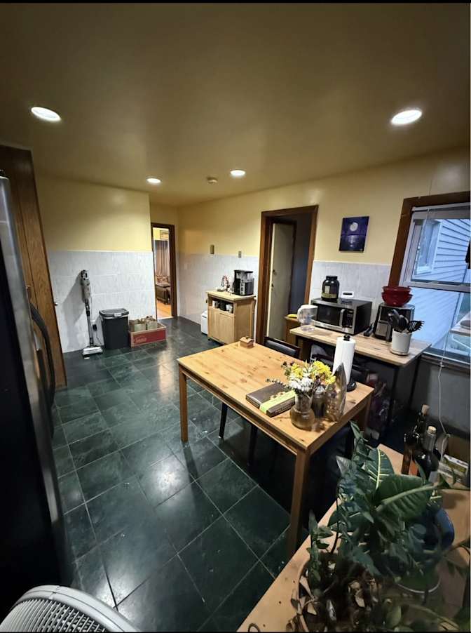 Shreyas's room