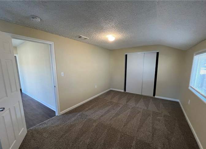 Anais's room