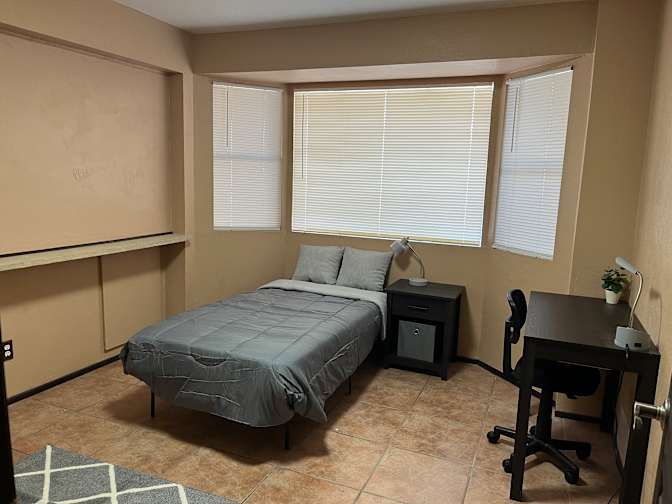 Robert Martinez's room