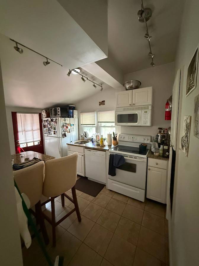 Miguel Wansing's room
