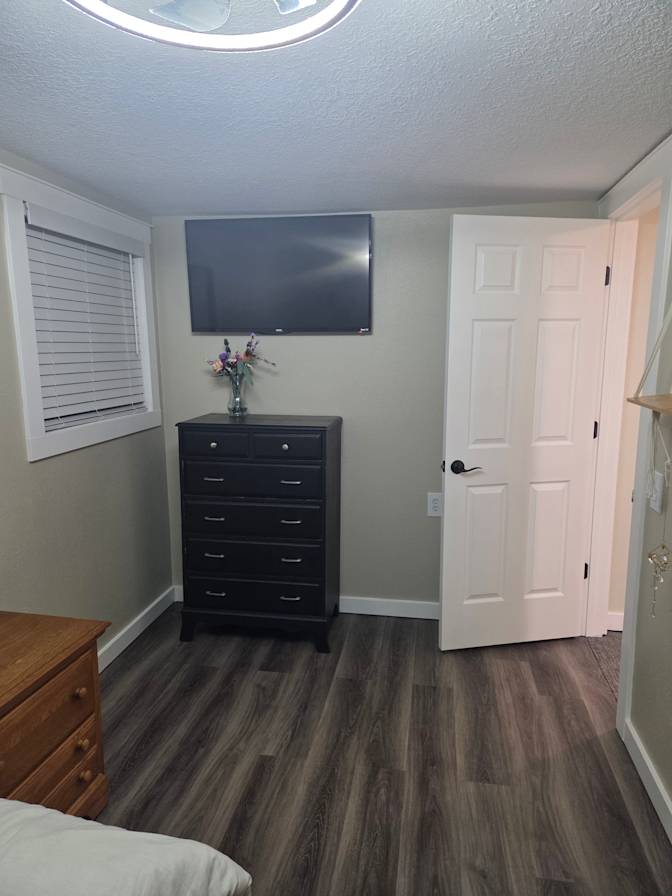 Dustin's room