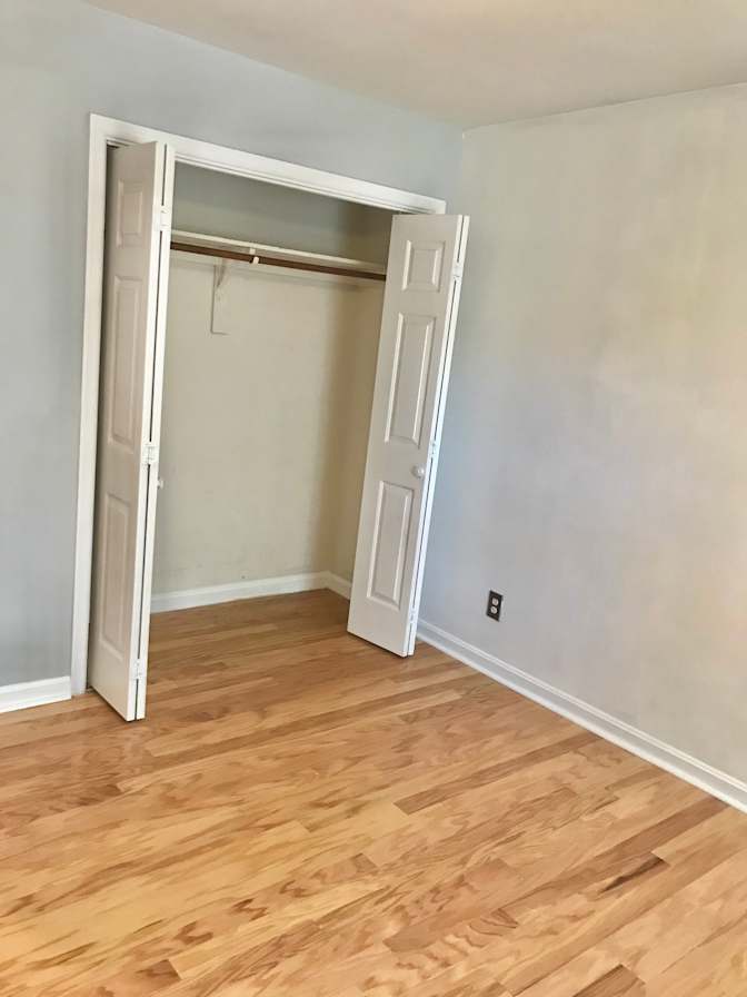 santos's room