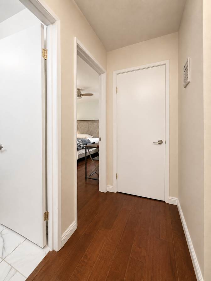 Houston Management Co's room