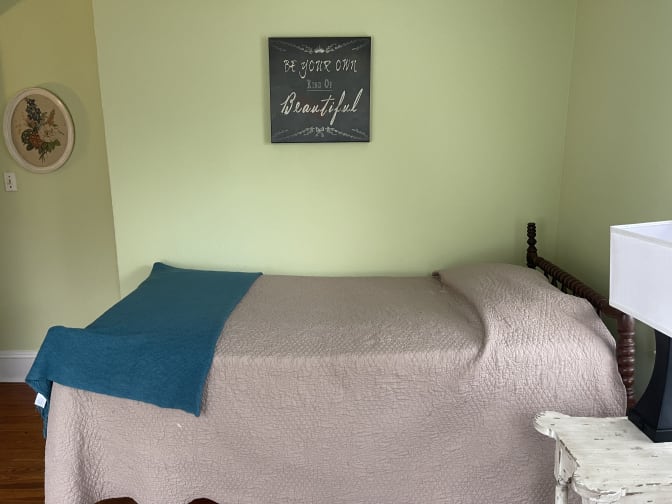 Anna's room