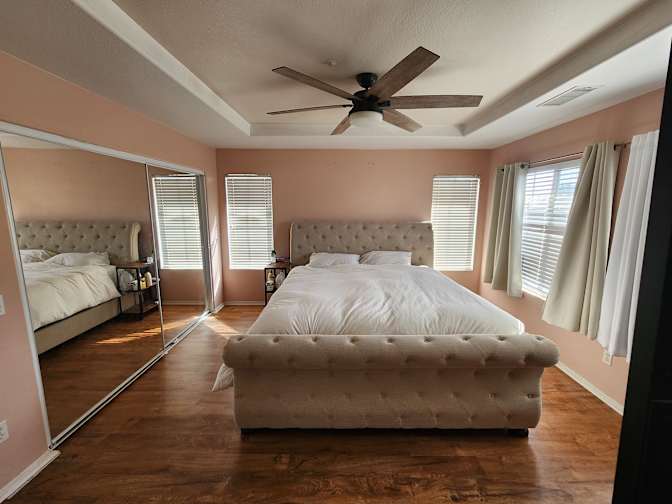 HOWARD's room