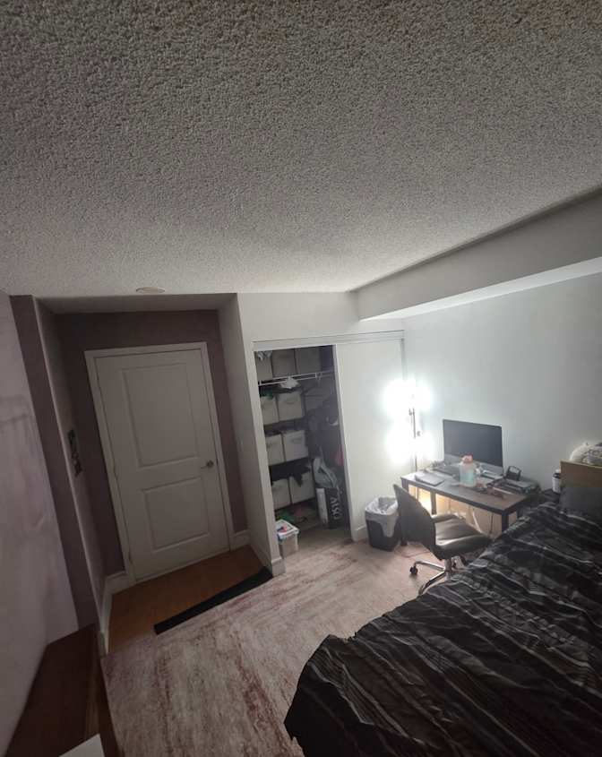 JAY PARMAR's room