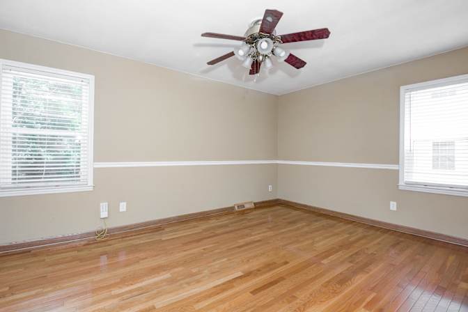 lifedoorrentals's room