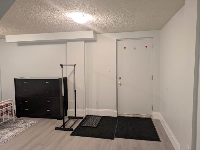 John Lopes's room