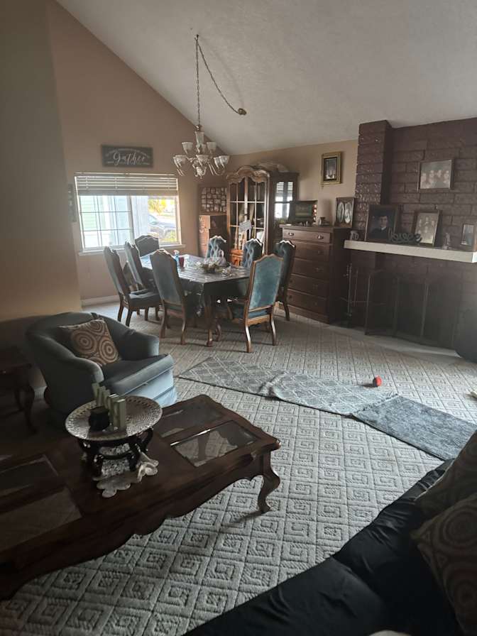 CARLOS's room