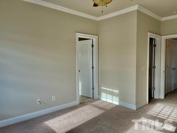 Alcove Rooms's room