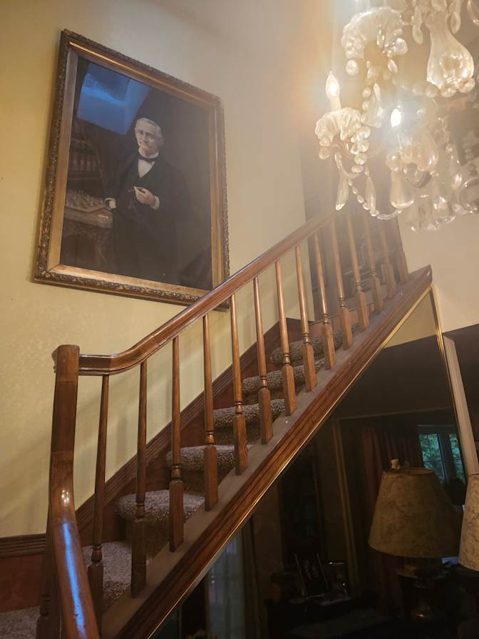 Saundra's room