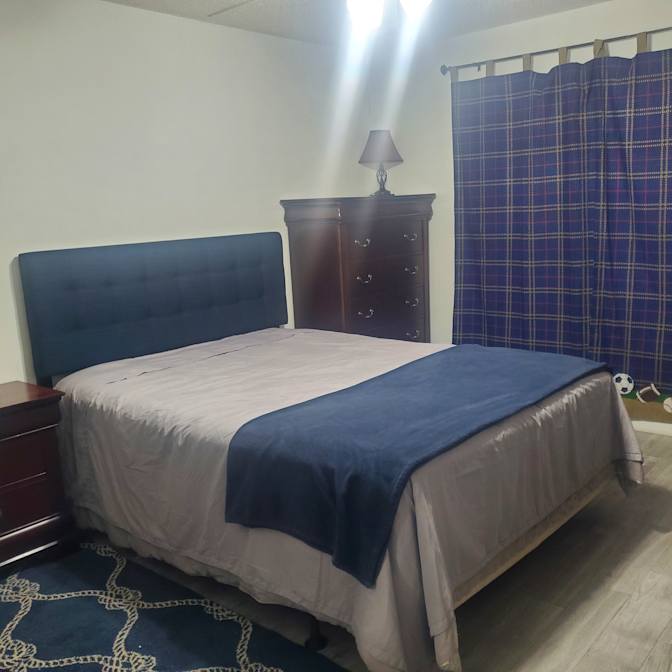 Jason Bryan, Realtor's room