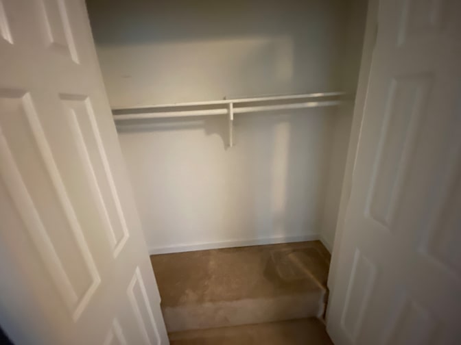 Alcove Rooms's room