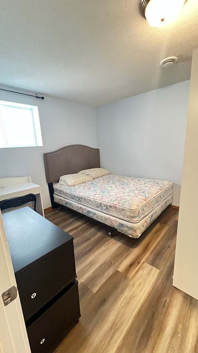 Meng Qiong Huang's room