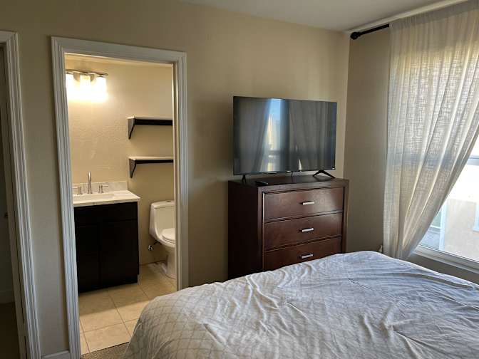 Raul's room
