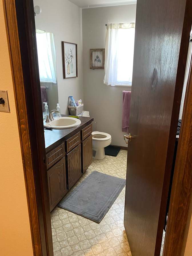 carolyn's room