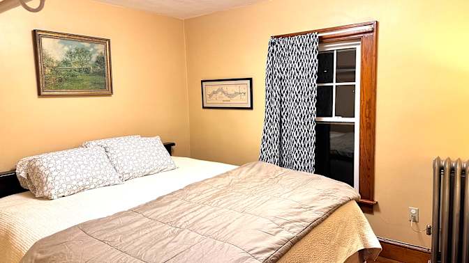 Awesome Roomate's room