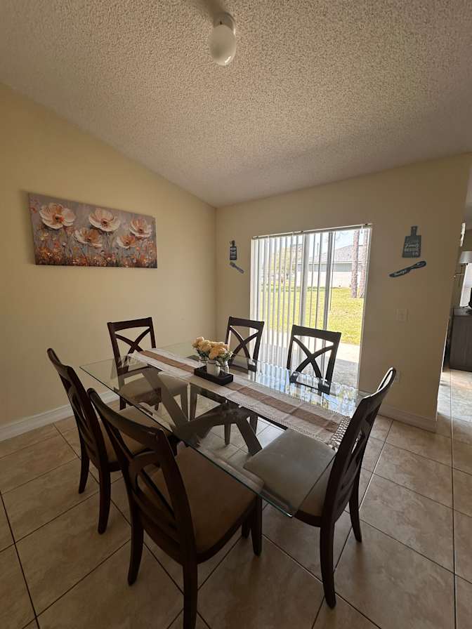 Glass Connect Housing Solutions's room