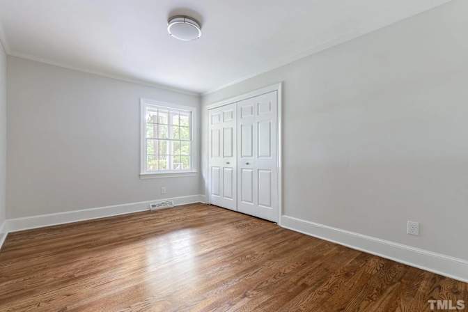 Alcove Rooms's room