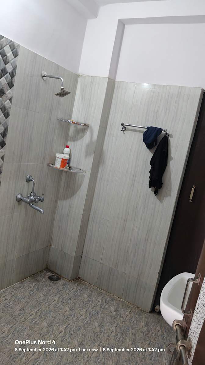 RAHUL CHAURASIYA's room