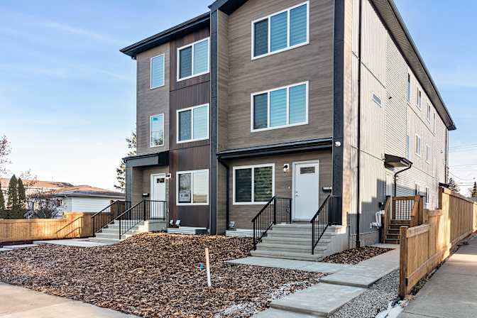 Emerald properties's room