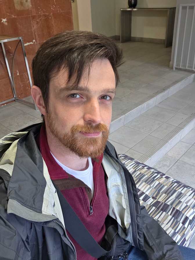 Jonathan Zur