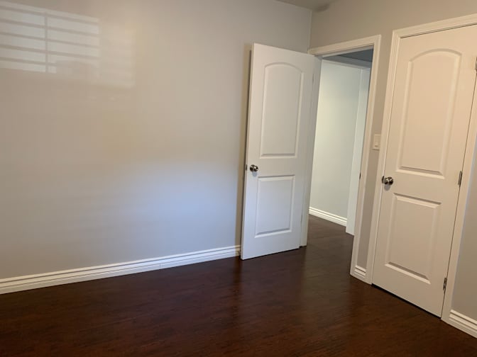 Larry Tsai's room