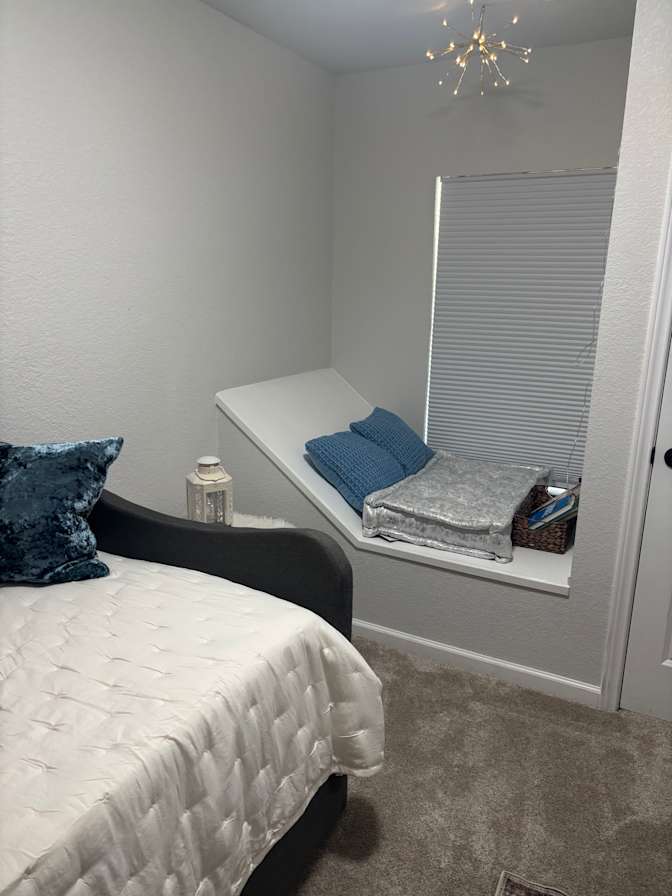 Valerie Hopkins's room