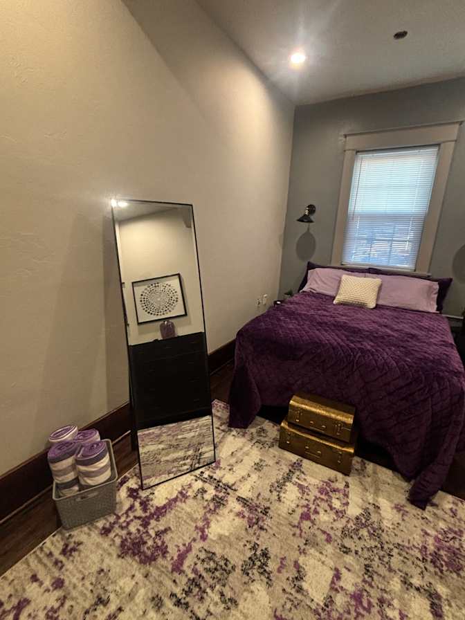 Lisa's room