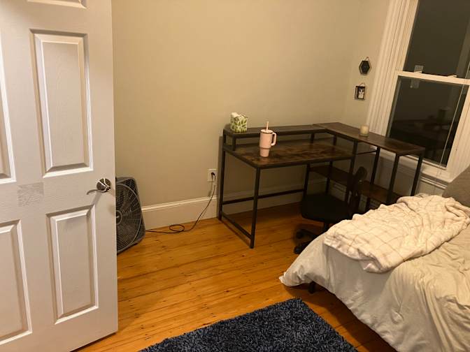 Nihar's room