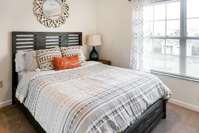 Clean and Comfortable Room Rent's room