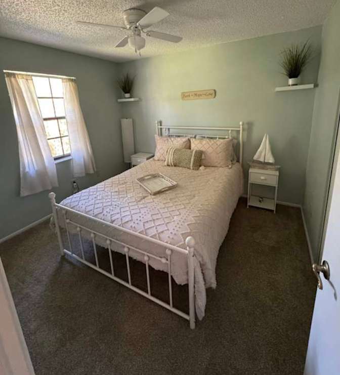 Lisa's room