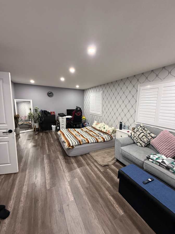 Banumathy  Palanithamby's room