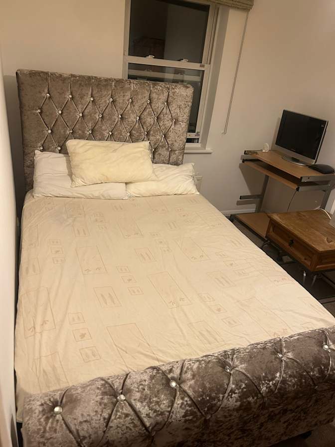 Anne's room