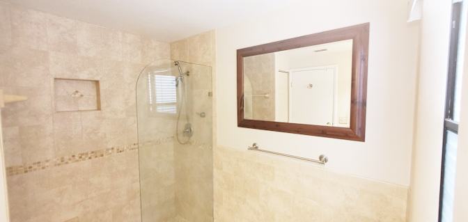 Jason Bryan, Realtor's room