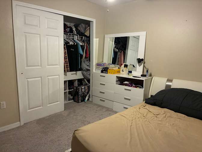 Tammy Nguyen's room
