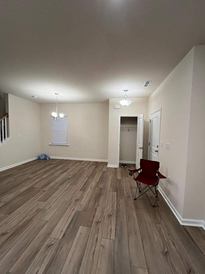 Alcove Rooms's room