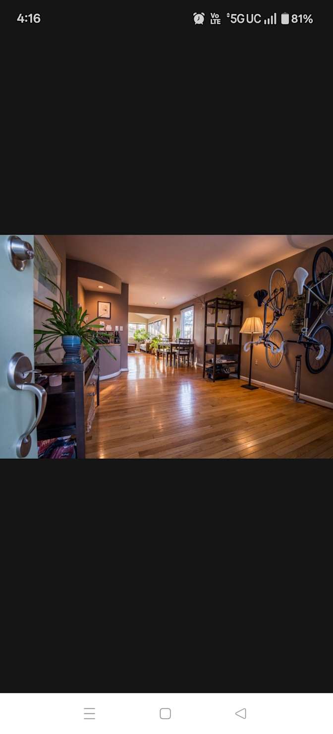 Boby solo's room
