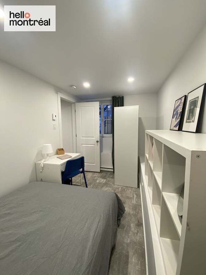 HelloMontreal's room