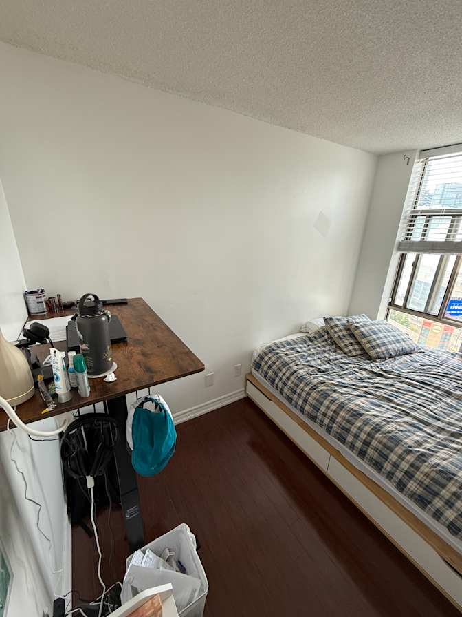 Mo's room