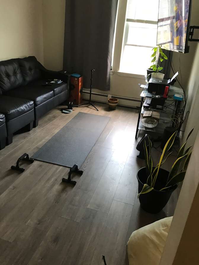 Jen's room