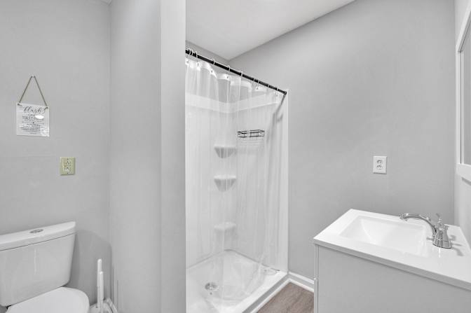 lifedoorrentals's room