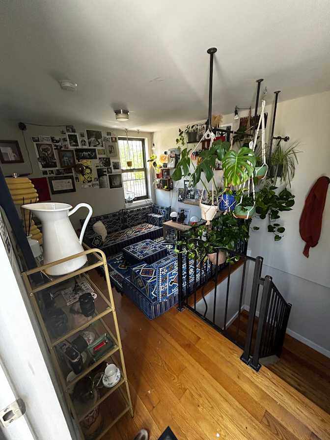 Francisco's room