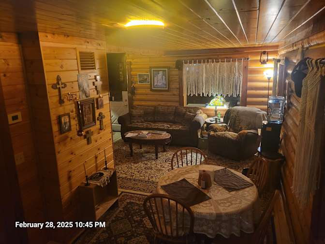 Kyle Thomas Lowe's room