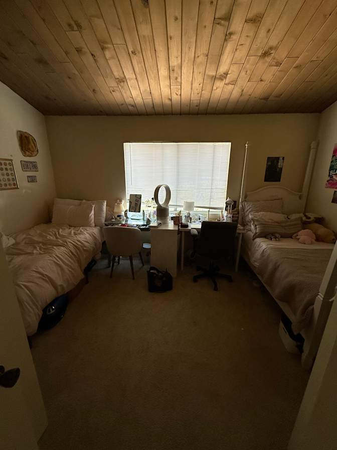 Yanell's room