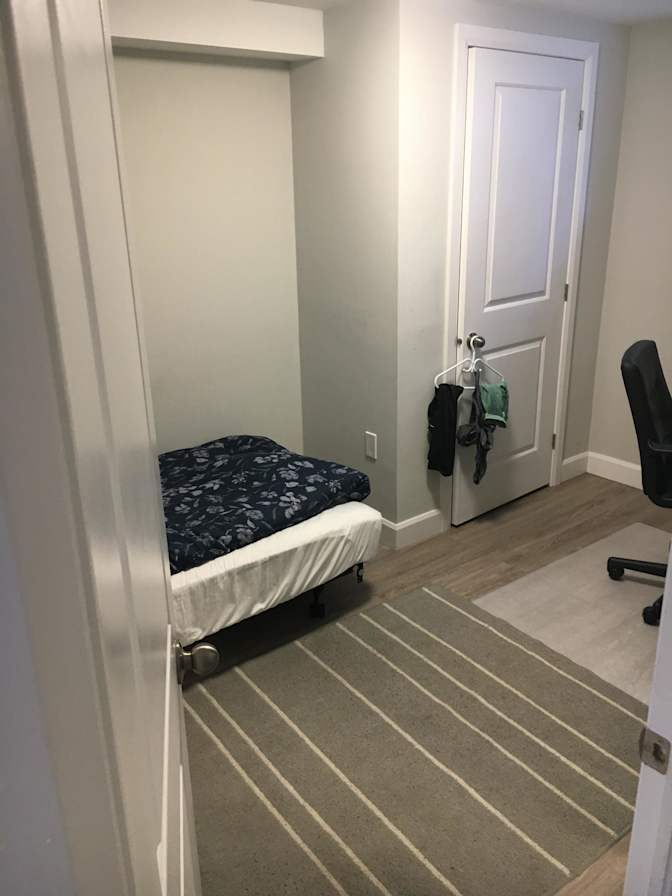 Simon's room